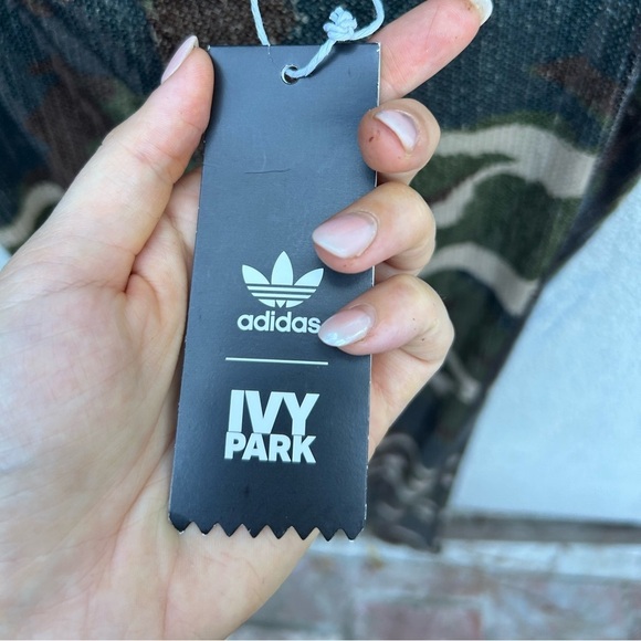 Adidas × Ivy Park Trail Sequin camo Pants size small camouflage leggings - Picture 9 of 9